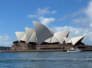 The Right Way to Travel Sydney!