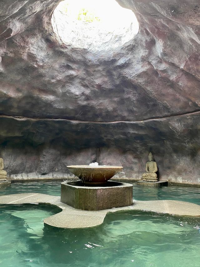 深谷秘境私湯溫泉峇里島式療癒秘境