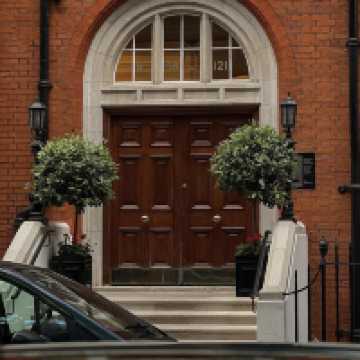 ๐ฌ๐ง๋ฐ๋ 2023, ํด๋์๊ณผ ๋ชจ๋์ ์๊ฐ์ ๊ฑท๋ค ๐๏ธ