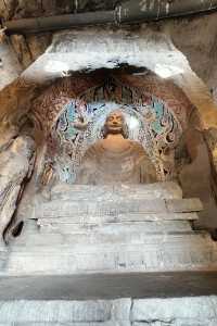 穿越千年，邂逅北齊皇家石窟的佛光禪影