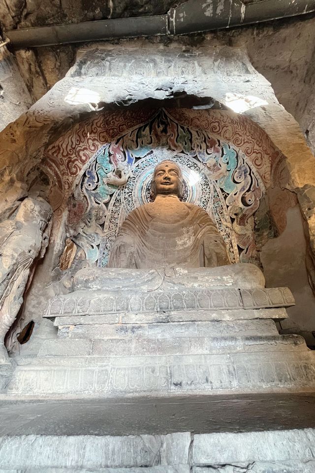 穿越千年，邂逅北齊皇家石窟的佛光禪影