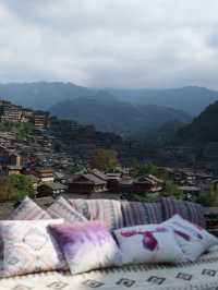 千戶苗寨住山野民宿真的太爽了