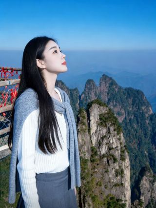 You can see the same sea of clouds over the mountains as Wugong Mountain without tiring your legs