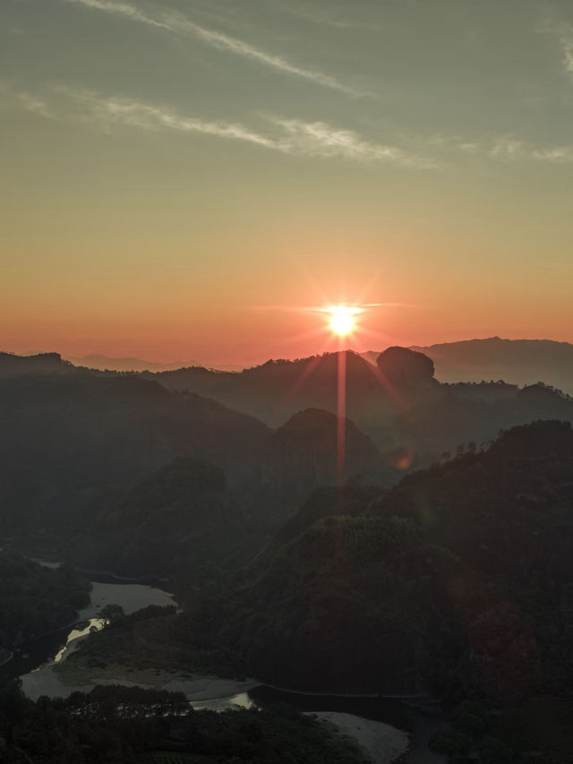 逃離喧囂赴一場茶山之約,把日子泡在茶香裡 逃離喧囂赴一場茶山之約,把日子泡在茶香裡
