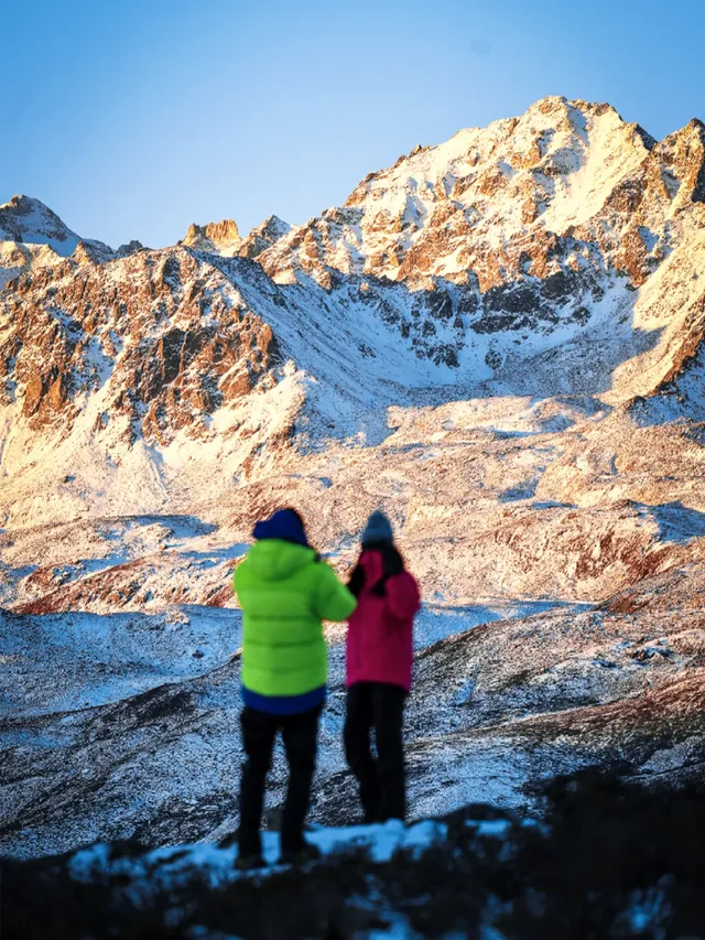 這才是川西冬徒步天花板，3天看盡雪山冰川