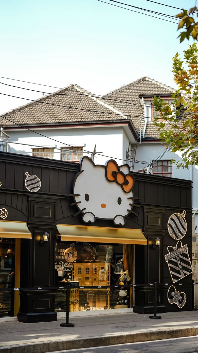 上海深秋Citywalk|梧桐葉裡的浪漫與聖誕的完美交融 上海深秋Citywalk|梧桐葉裡的浪漫與聖誕的完美交融