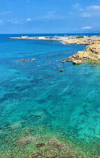 Stunning Mediterranean Blue: A Complete Guide to Kyrenia Castle Harbor