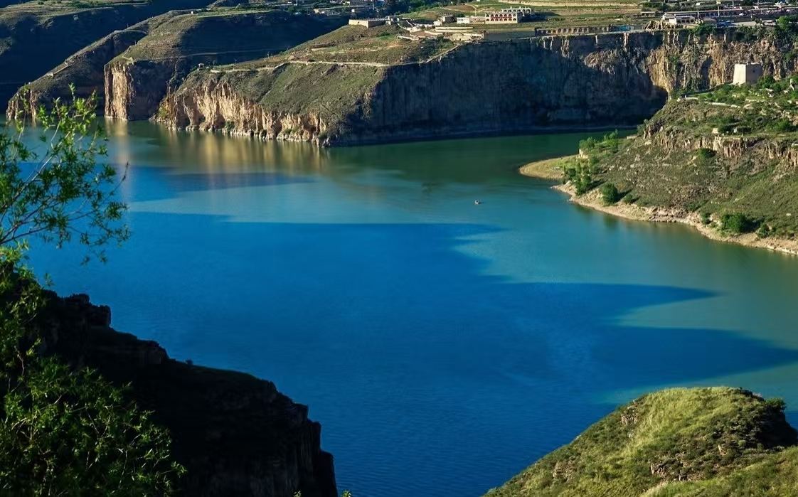 Must-visit at the underrated "Ordos Small Three Gorges": Taiji Bay + Ancient Village + Cruise + Via Ferrata