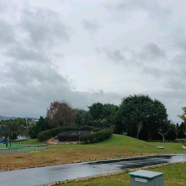 新生公園共融式大型兒童遊樂場