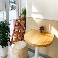 【深水埗】木系小清新CAFE🍴咖啡 X 手工甜品