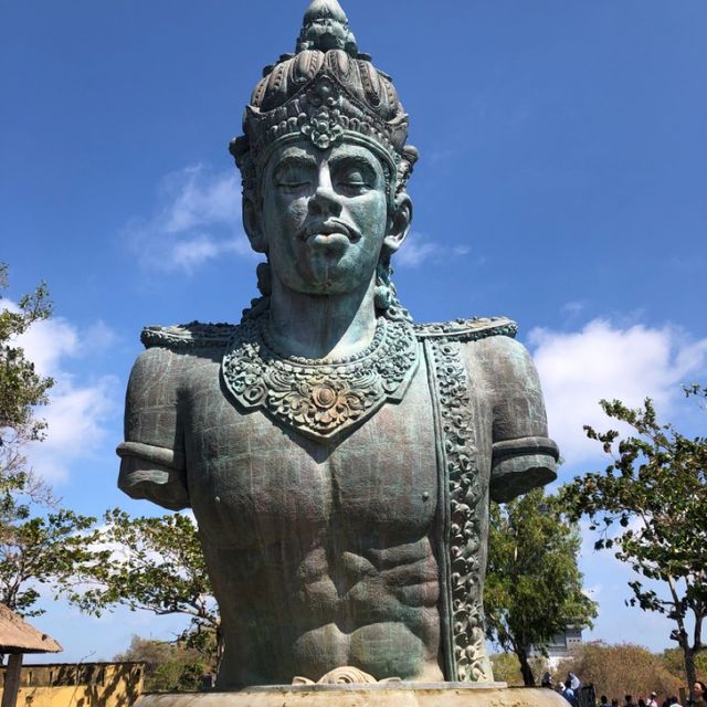 Indonesia’s tallest statue!