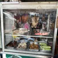 ร้านเจริญข้าวมันไก่เบตงพันธุ์แท้