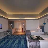 GREEK INFLUENCE HOTEL : LA CRISTA MALACCA