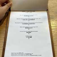【#莎拉荃灣搵食】日系風格Cafe ｜Pick Me Up甜品配上大鵬展翅Green Tea Latte