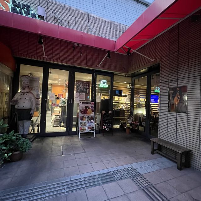 【大阪・難波】食事もスイートも楽しめるメニュー豊富なカフェ「CAFE SPAT’S」