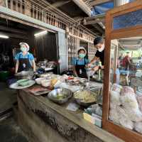 ก๋วยเตี๋ยวซุปปลาหมึก ซ.12 เจ้าอร่อยเมืองชลบุรี