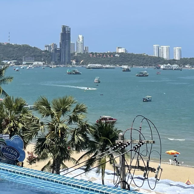 ‘Holiday Inn Pattaya’