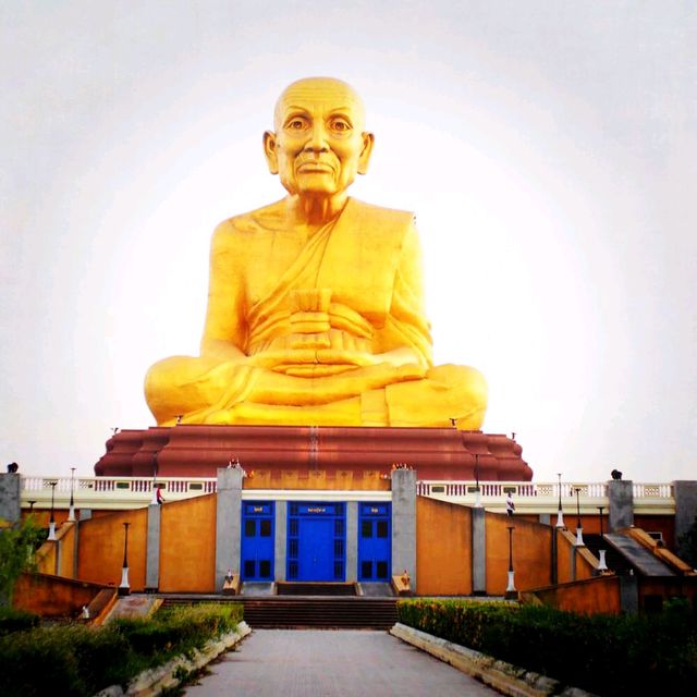 องค์หลวงปู่ทวดที่มีขนาดใหญ่ที่สุดในโลก
