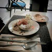 SAVOY CAFE: REMARKABLE BREAKFAST BUFFET