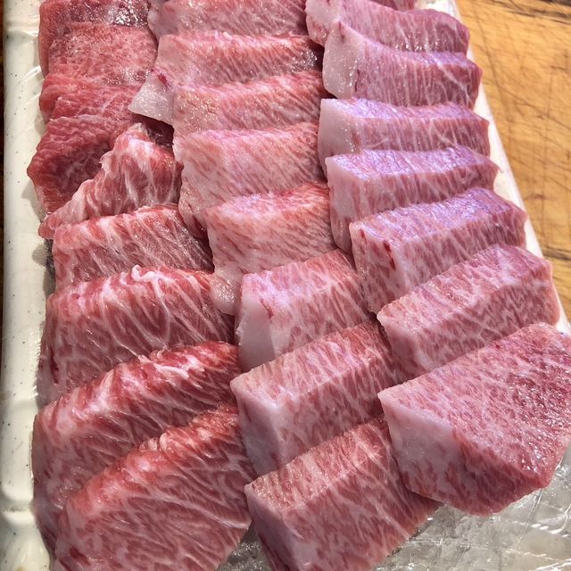 屏東縣東港（漁農海產）鮪魚大餐真好吃😋