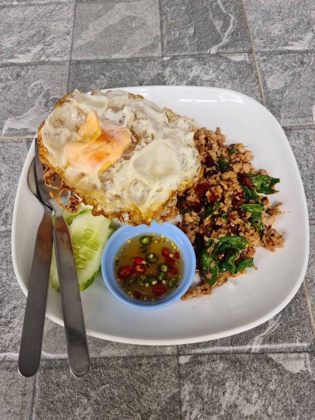 🏡เฉลียวหมู่ 9 มีคาเฟ่ข้างๆ ด้วยนะ🥤🍿
