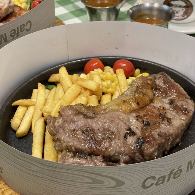 香港將軍澳｜熊仔主題抵食鐵板西餐🐻🍴