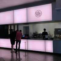 When all the cakes are black and white- cafe Nudake