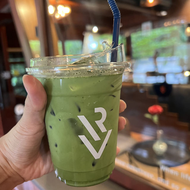 Road Dripper ร้านกาแฟเล็กๆ รสชาตดี ชาเขียวอร่อย
