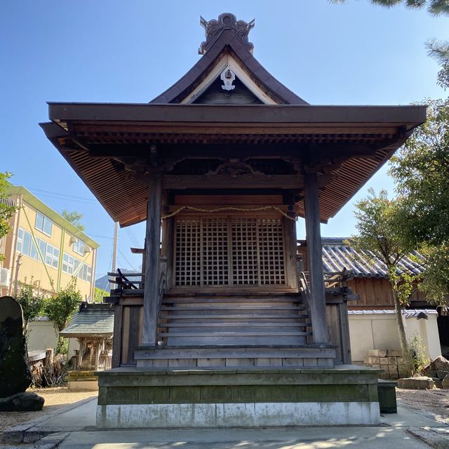 「洲本」地名の起源説が残る神社