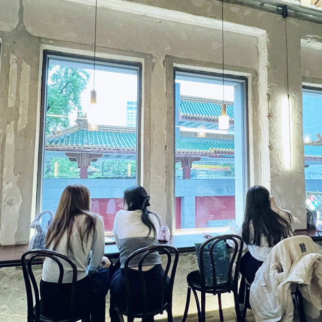 🇰🇷 The Spot Fabulous Cafe