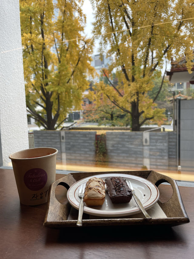 A hidden Gem in Myeongdong - cafe with a view