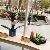 浪漫🈵️屋·樂高「花」現愛咖啡屋📍 Eslite Xinyi Store 誠品信義店