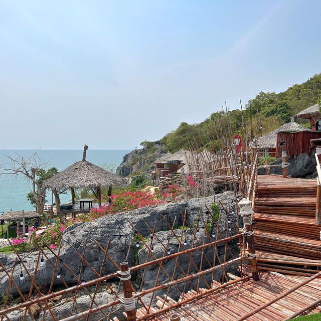 ปารีฮัท รีสอร์ต เกาะสีชัง
