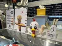 東京・渋谷。1個でもその場で食べられるからあげ屋さん『KENTYSKITCHEN.SHIBUYA』