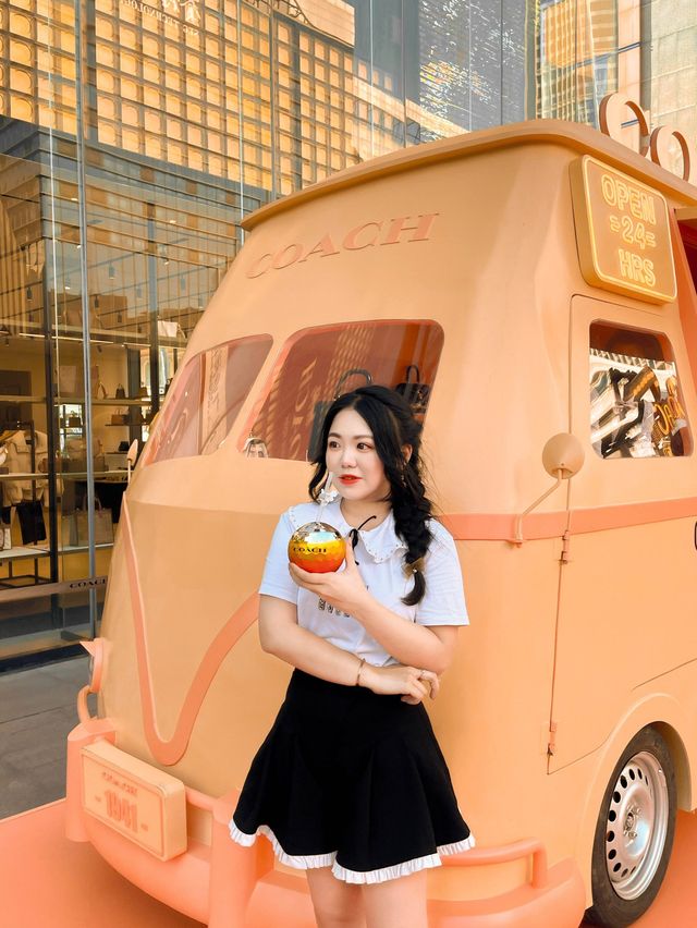 Coach on the move 打卡潮聖限時活動🧡