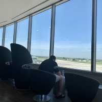A Rare Trip Report: MasterCard Lounge at Prague Airport 