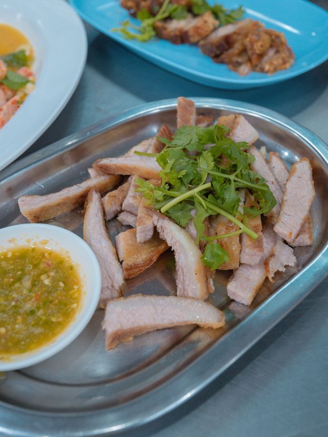 曼谷深夜食堂驚艷美食：jeh o chula 50年傳奇之旅"