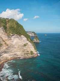 【インドネシア】バリ島から船で50分！絶景すぎるペニダ島のビーチ！