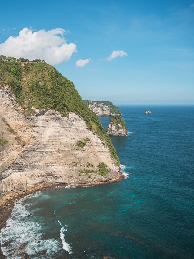 【インドネシア】バリ島から船で50分！絶景すぎるペニダ島のビーチ！