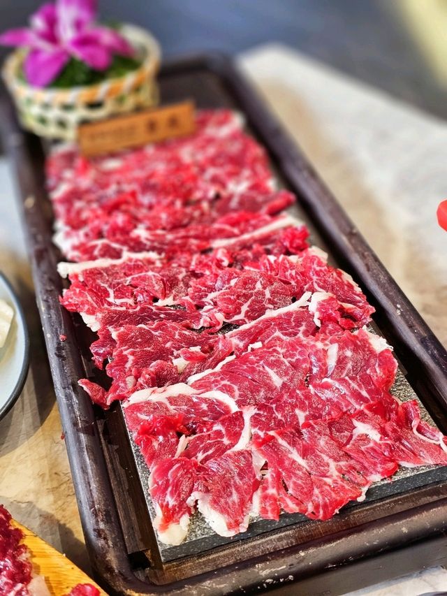 📍 深圳必吃！深圳最火爆的牛肉火鍋🍲 