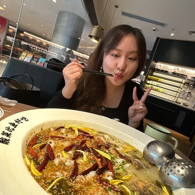 深圳酸菜魚餐廳的酸菜魚大盆