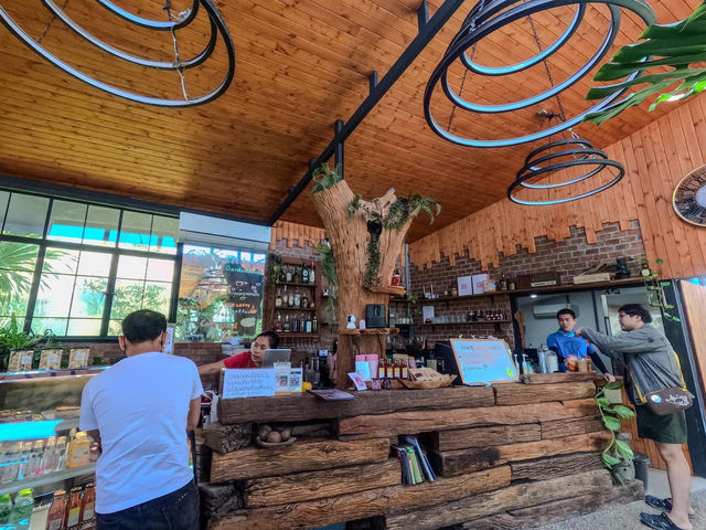 คาเฟ่สวนเย็นเซ 🍵☕️