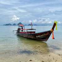 Krabi's Tranquil Beach Paradise