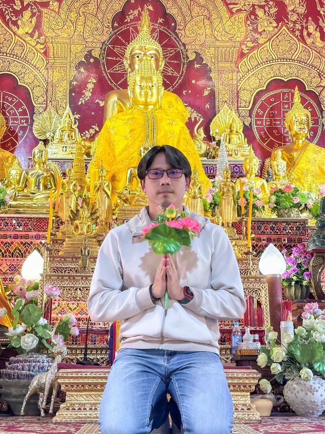 ไหว้พระ เสริมดวง วัดลอยเคราะห์  จังหวัดเชียงใหม่