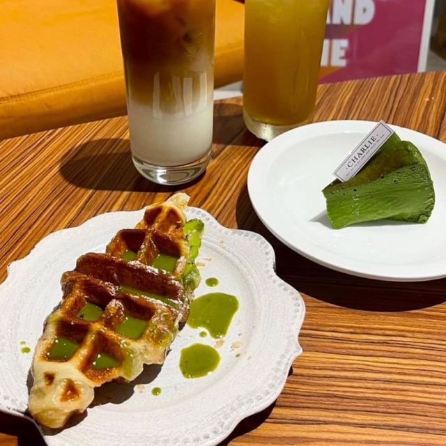 Charlie Tea & Coffee：美味咖啡與甜點，讓你感受幸福的氛圍