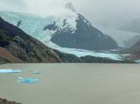 Laguna Torre...빙하를 만져볼 수 있는...