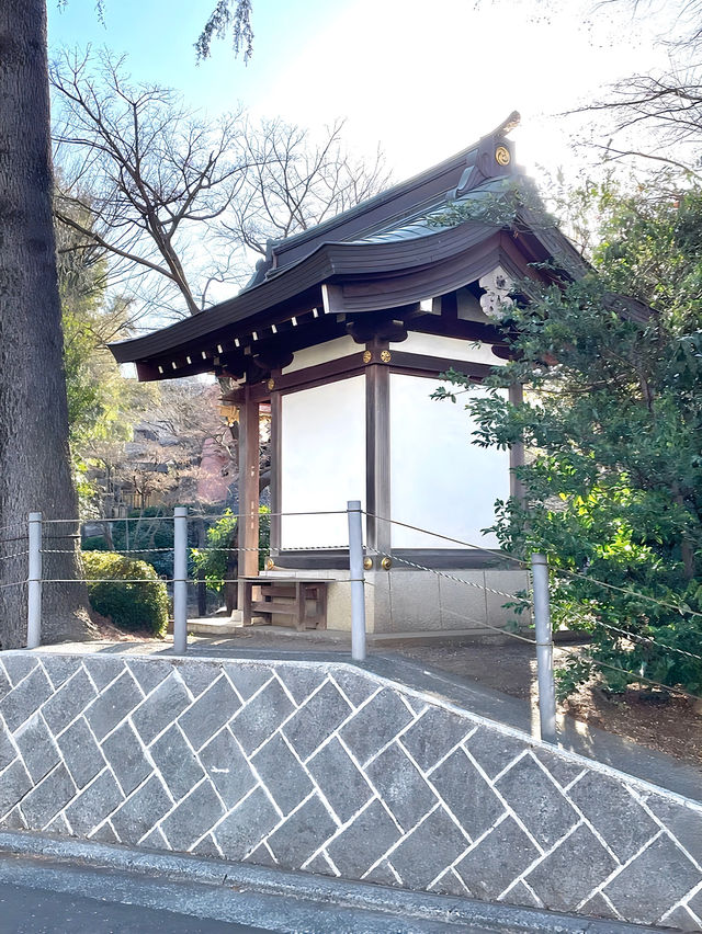 【下辨財天/東京都】市へと寄付された公園にある神社