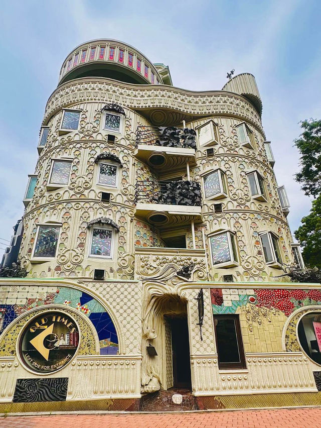 【日本のガウディ建築‼️早稲田にあった👀】