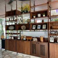 Definitely Not “Lonely” at Lone Pine, Penang