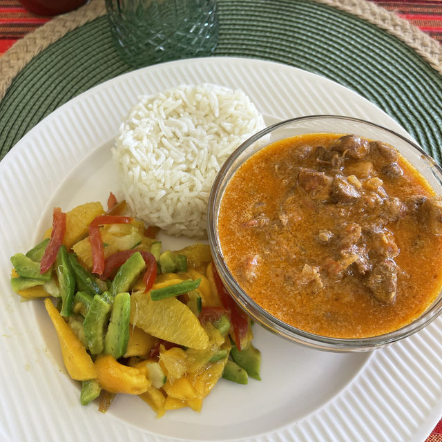 Tented camp hotel in Masai Mara 